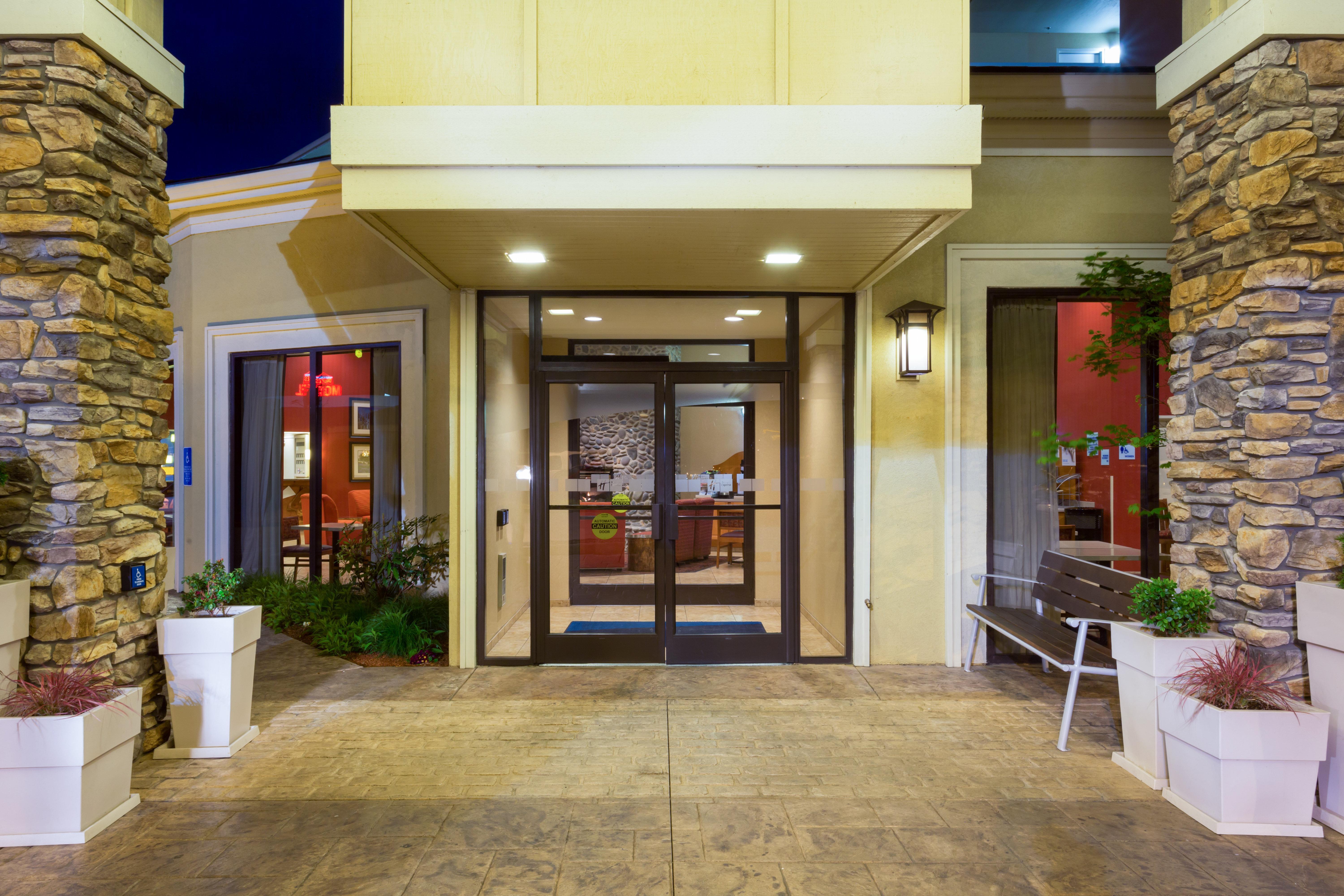 Holiday Inn Express Roseburg By Ihg Exteriör bild